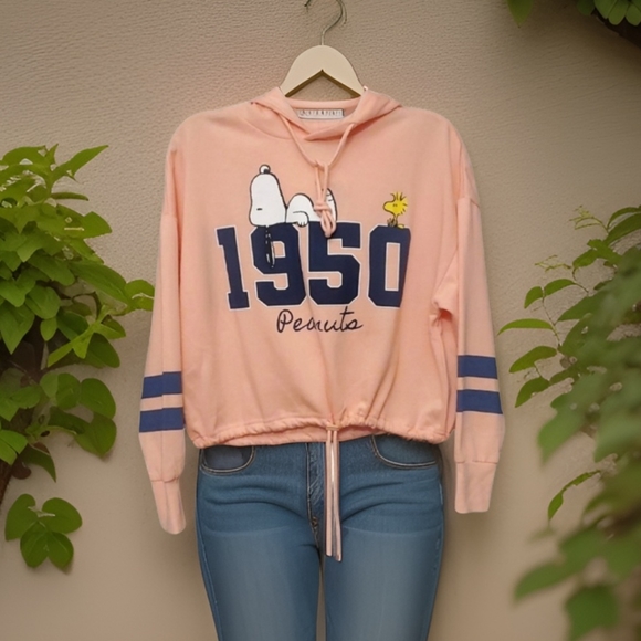 Snoopy Cropped Sweatshirt Light Orange - Picture 2 of 8